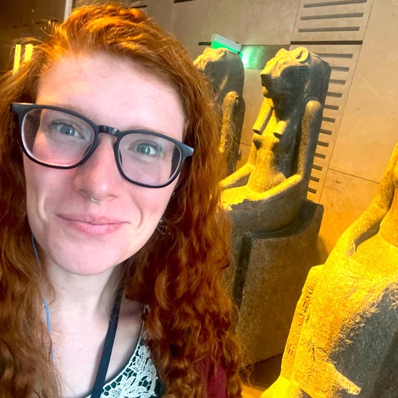 Meet your Posher, Adrian - Picture 1 of 5